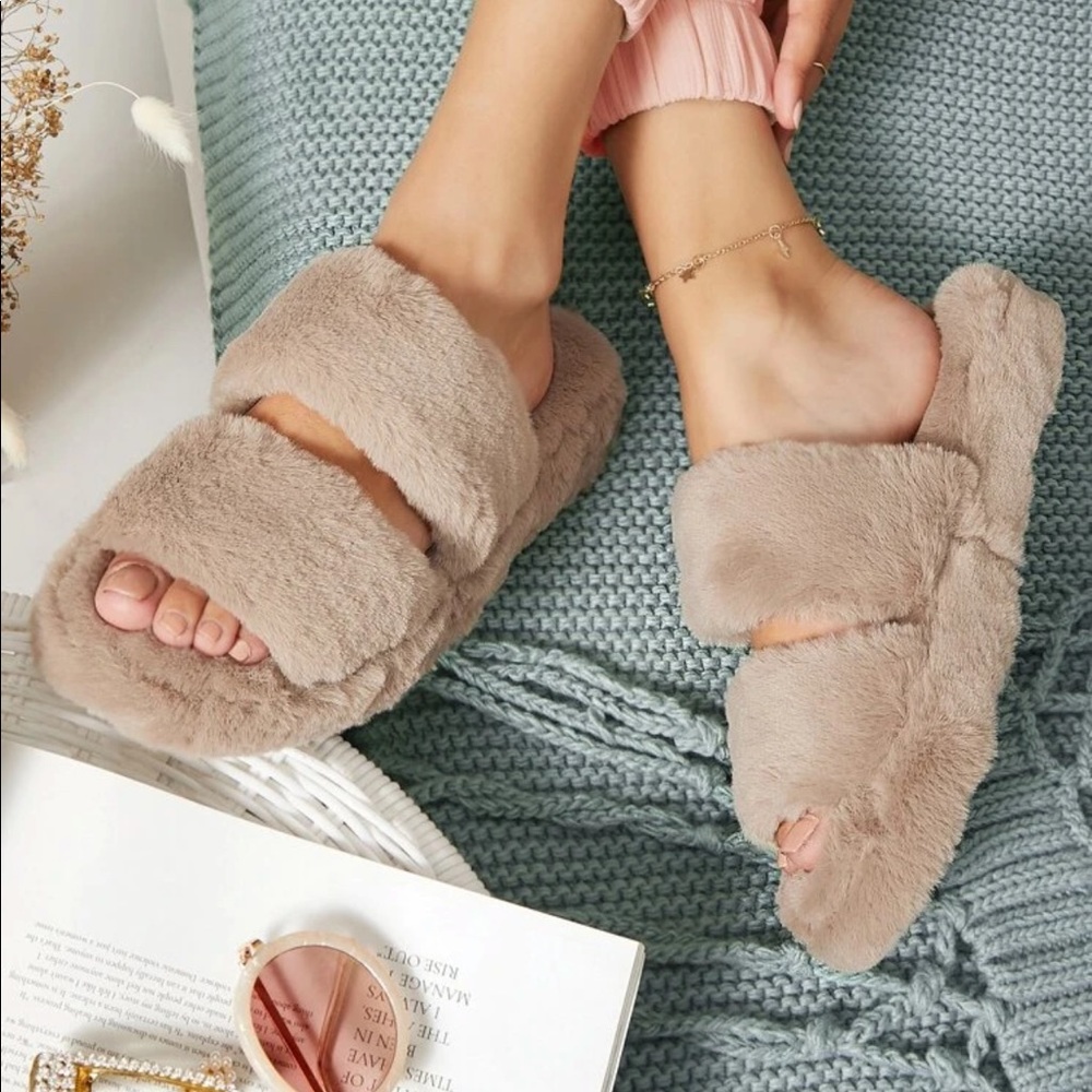 Light brown Fluffy slippers